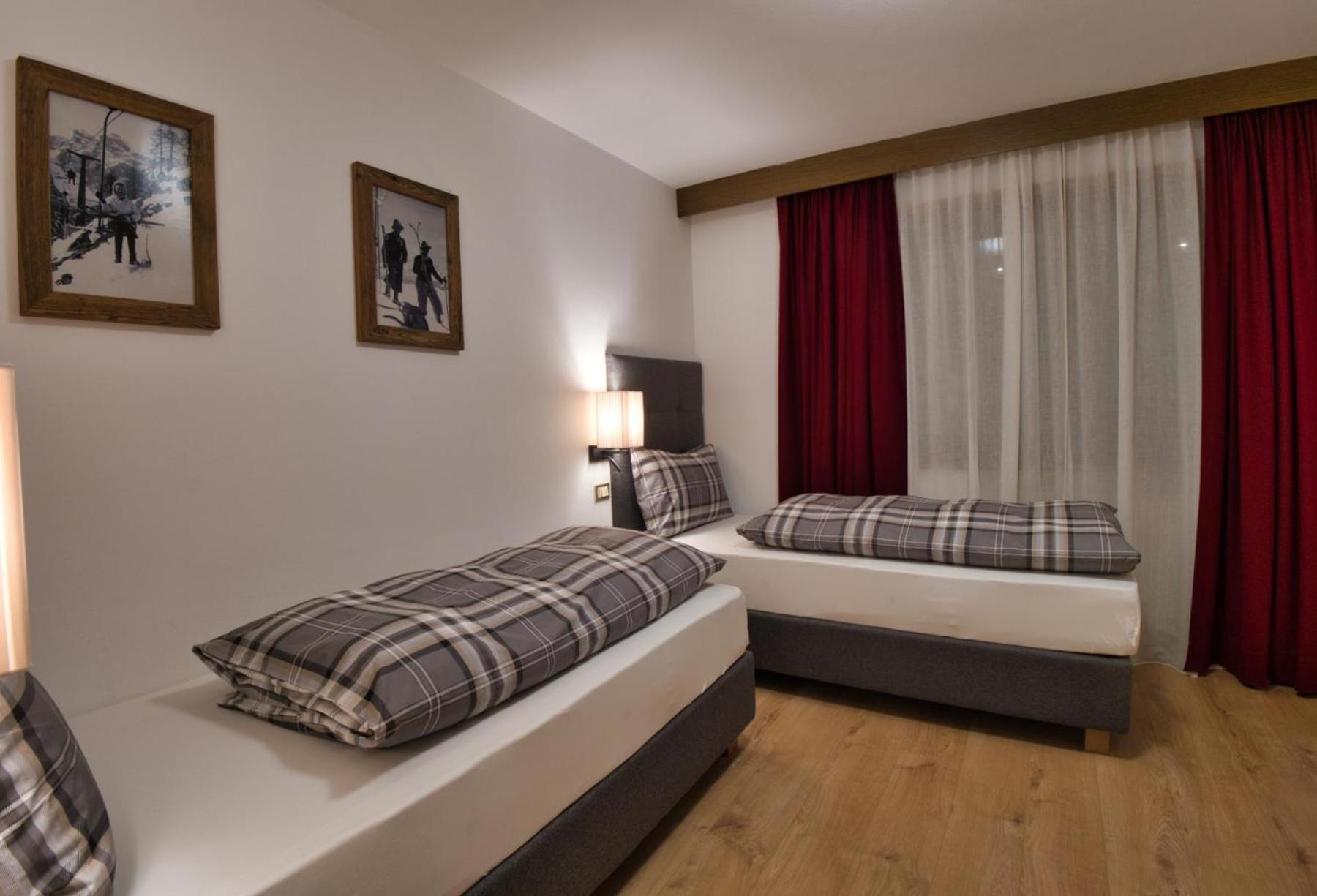 Alp Residence Pelegrin San Vigilio Di Marebbe Værelse billede